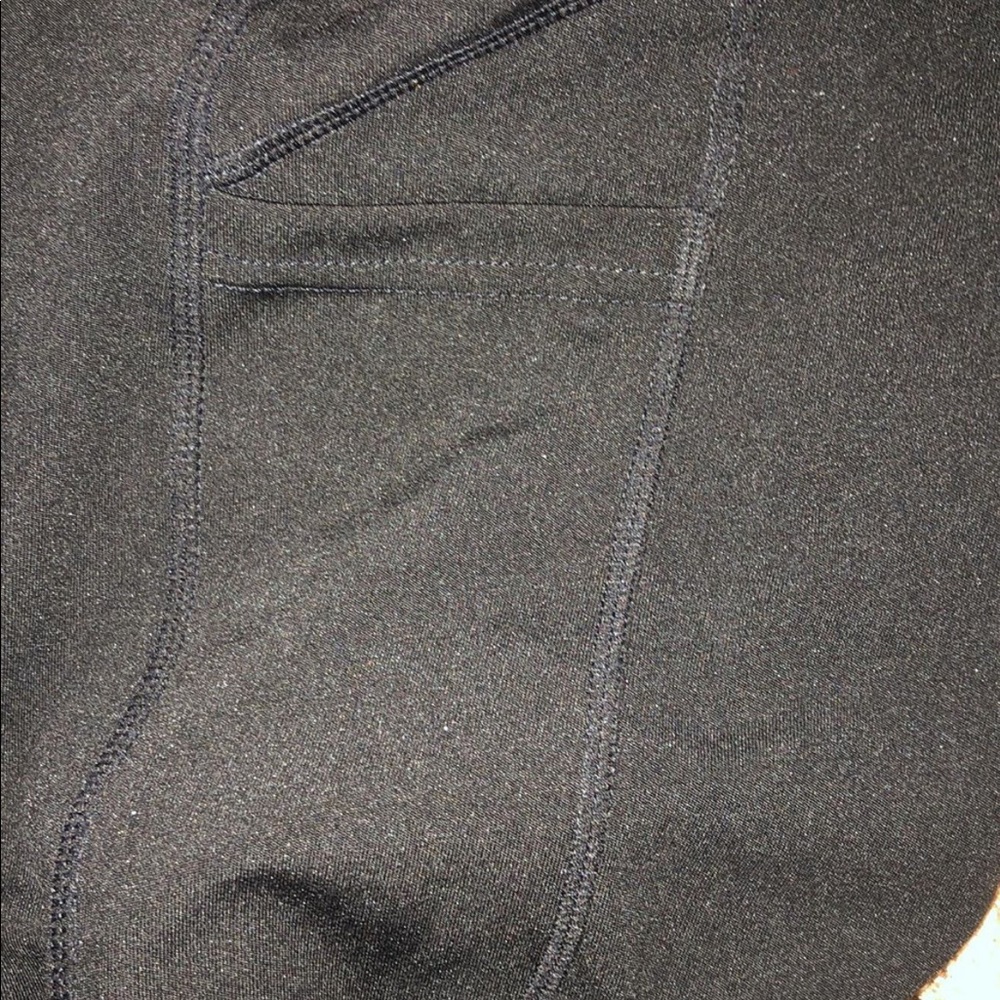 NWOT POP Fit Leggings with Pockets